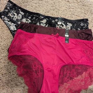 Floral and Lace Women's Intimates Set - Black, Burgundy, Pink